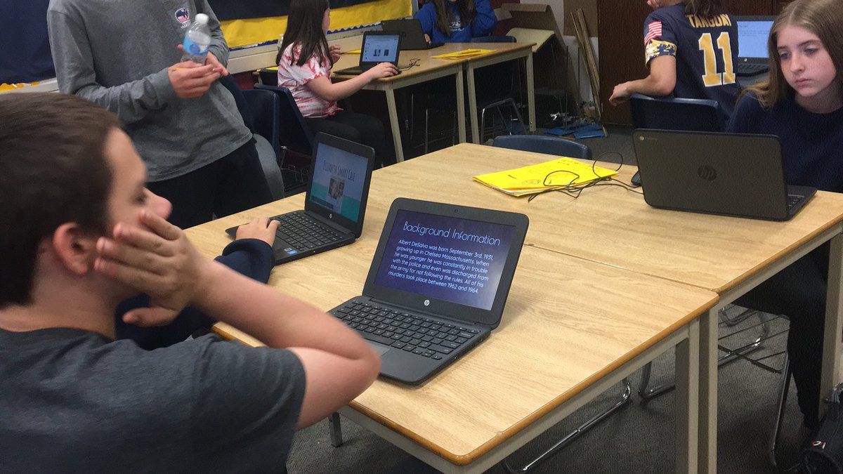 E_Webster_AMS's tweet photo. This is forensic sciences seventh hour and they are presenting their report on murder cases that they could chose and do case studies on #BAMSCE #Trentontuesday #Bamsknights https://t.co/zl84HV2dZv