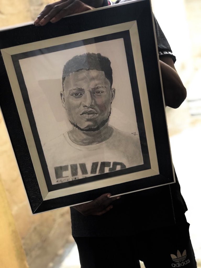 mickel_art's tweet photo. Pencil drawing ✍🏼 #TuesdayMotivation #startup #30BG #ArtistOnTwitter #artistsofinstagram #ArtofLegends #CreativeYute #Editorial #Ghana #ForTheThrone #LeggoNaija https://t.co/UoLR2fNgve