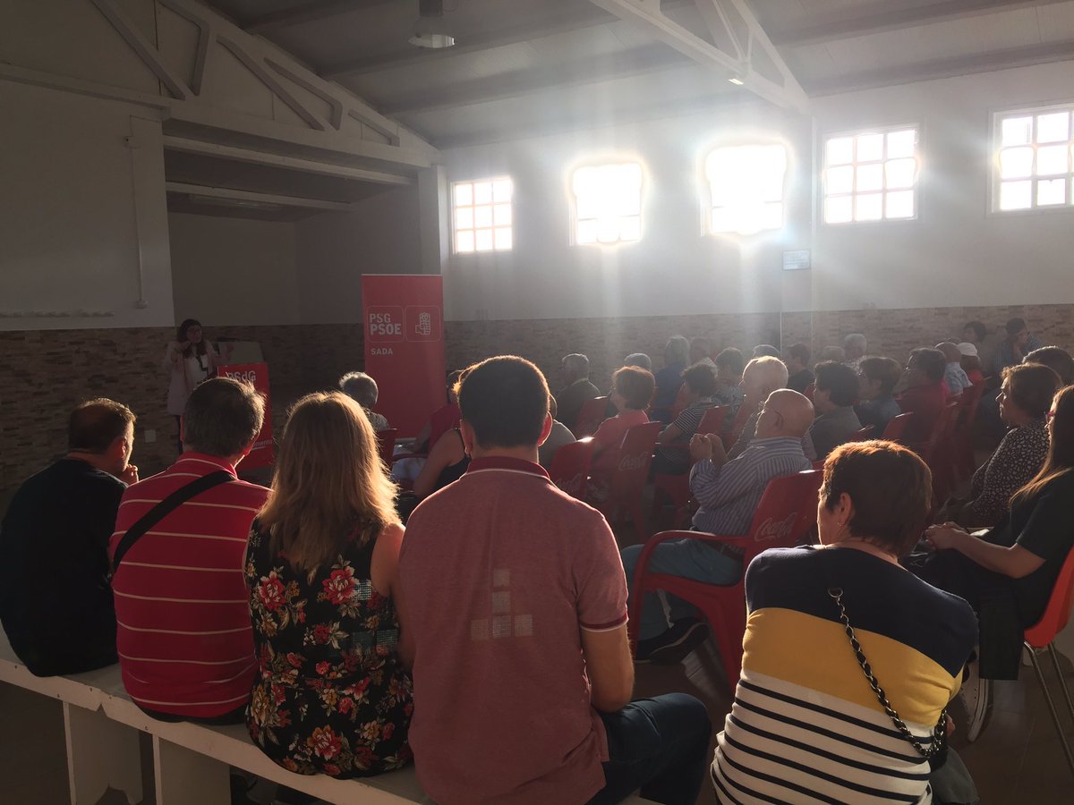 PSOE_Sada's tweet photo. Gracias CARNOEDO👏🏻, ni una butaca libre y gente de pie; así da gusto contaros nuestro plan para Sada. Vuestras necesidades son las nuestras: VOTAMOS EN ROJO 🌹
#AhoraSada/❤ #EsTuMomento/❤ #PSdGSADA/❤
#PiensaEnRojo/❤ #CambiadeColor/❤ #votaporti/❤️ https://t.co/00tYx9N72h