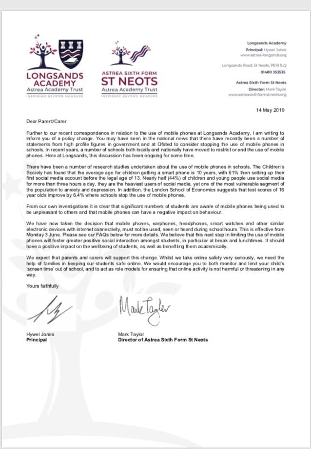 JasonElsom's tweet photo. What say you?  School bans use of mobile phones during school hours.... https://t.co/rviWthsVjt