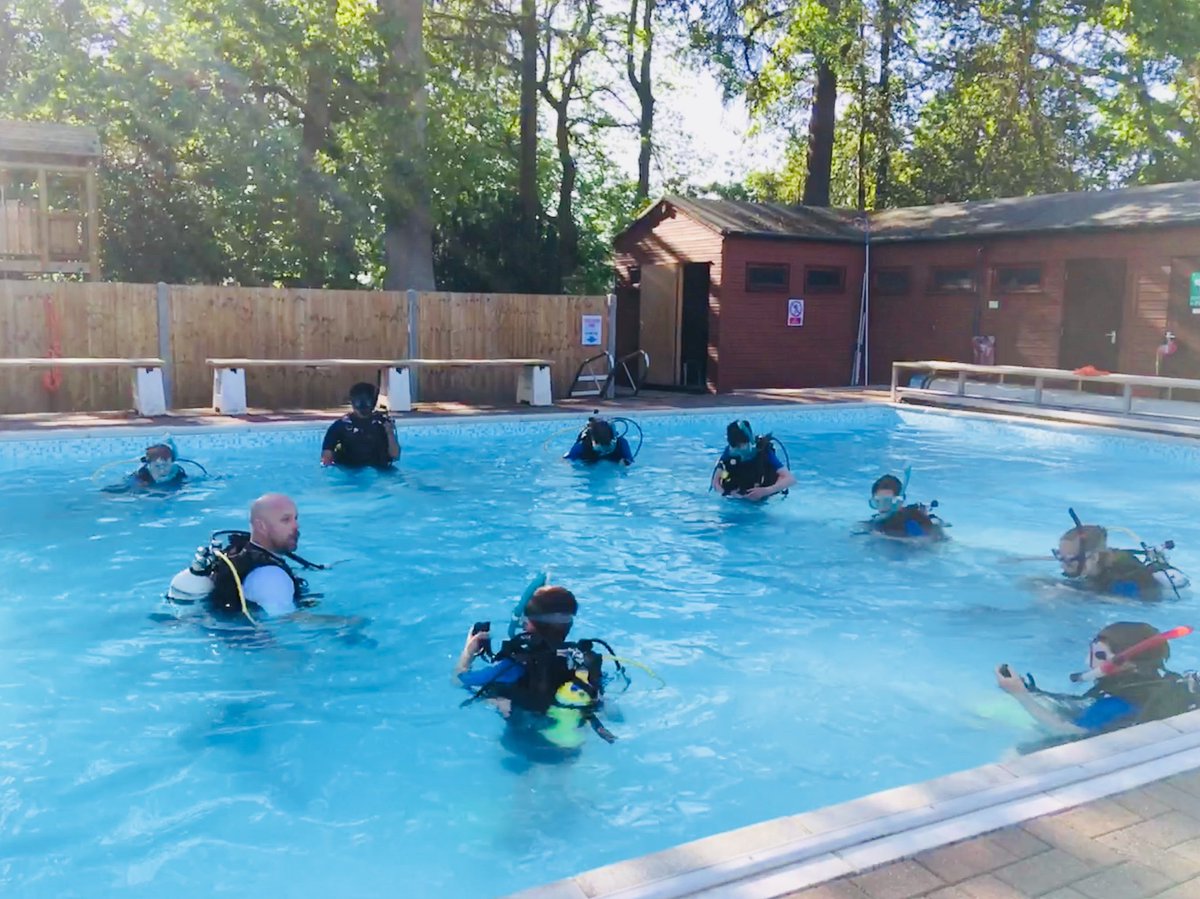 HGSport1's tweet photo. A great first pool session this evening for our young scuba divers! #SMGScuba https://t.co/JquC27WEvr