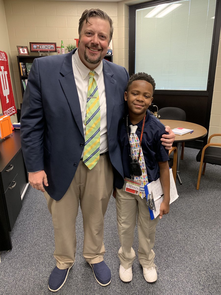 Lesley ferguson tweet media