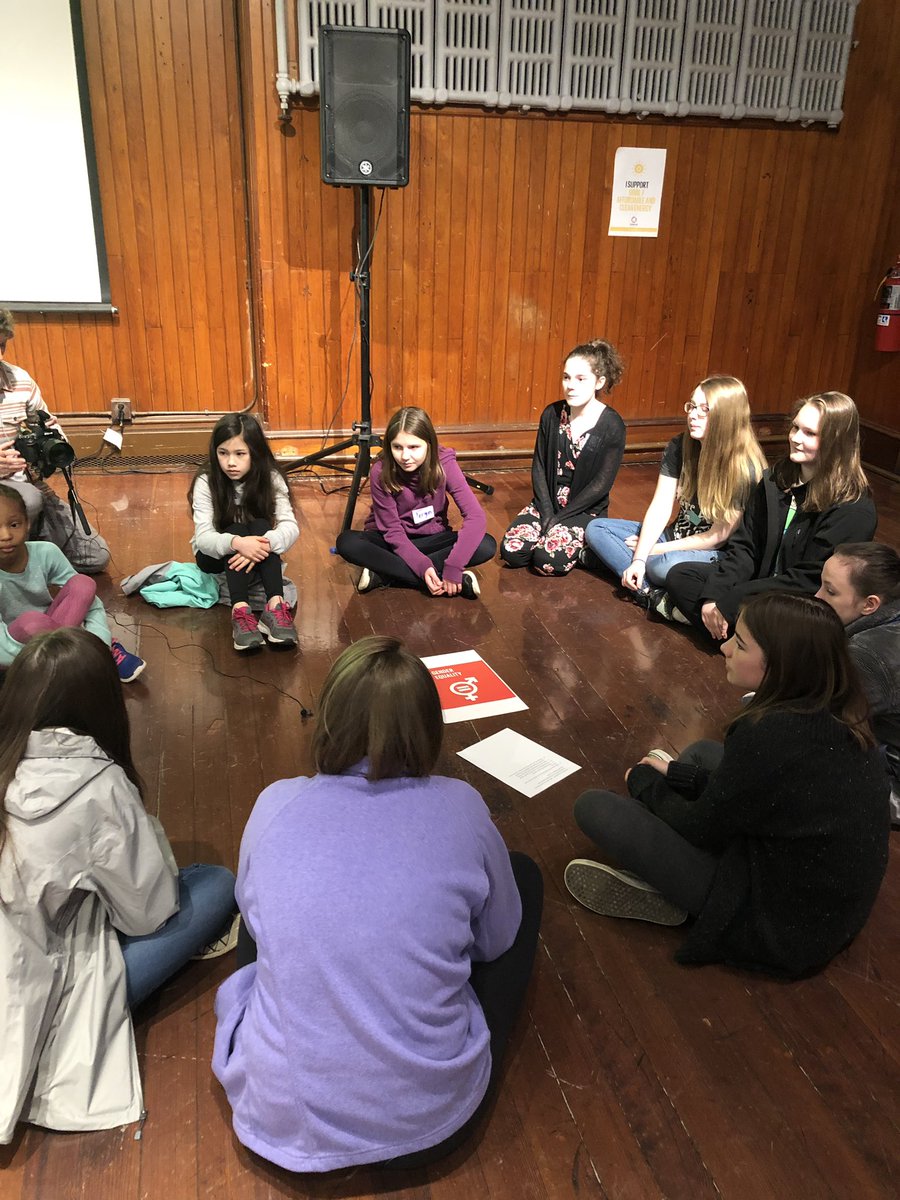 upforlearningvt's tweet photo. @upforlearningvt was thrilled to partner with @ShelburneFarms , @sofunright , VTLFF and so many others on the 3rd annual #vtcps - Cultivating Pathways to Sustainability launches with our kindergarten #GlobalGoals ambassadors! #TeachSDGs @kkidsinvt @vermontkkids123 https://t.co/hl9H8Hdlub