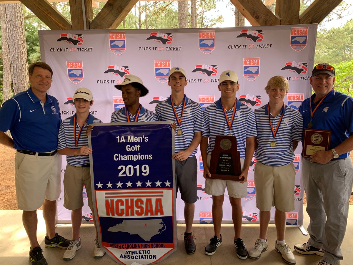 NCHSAA's tweet photo. 🏆 2019 1⃣A Men's Golf State Champions 🏆

⛳️ @CSD_athletics 

#NCHSAAGOLF https://t.co/ErqYOqi7SR