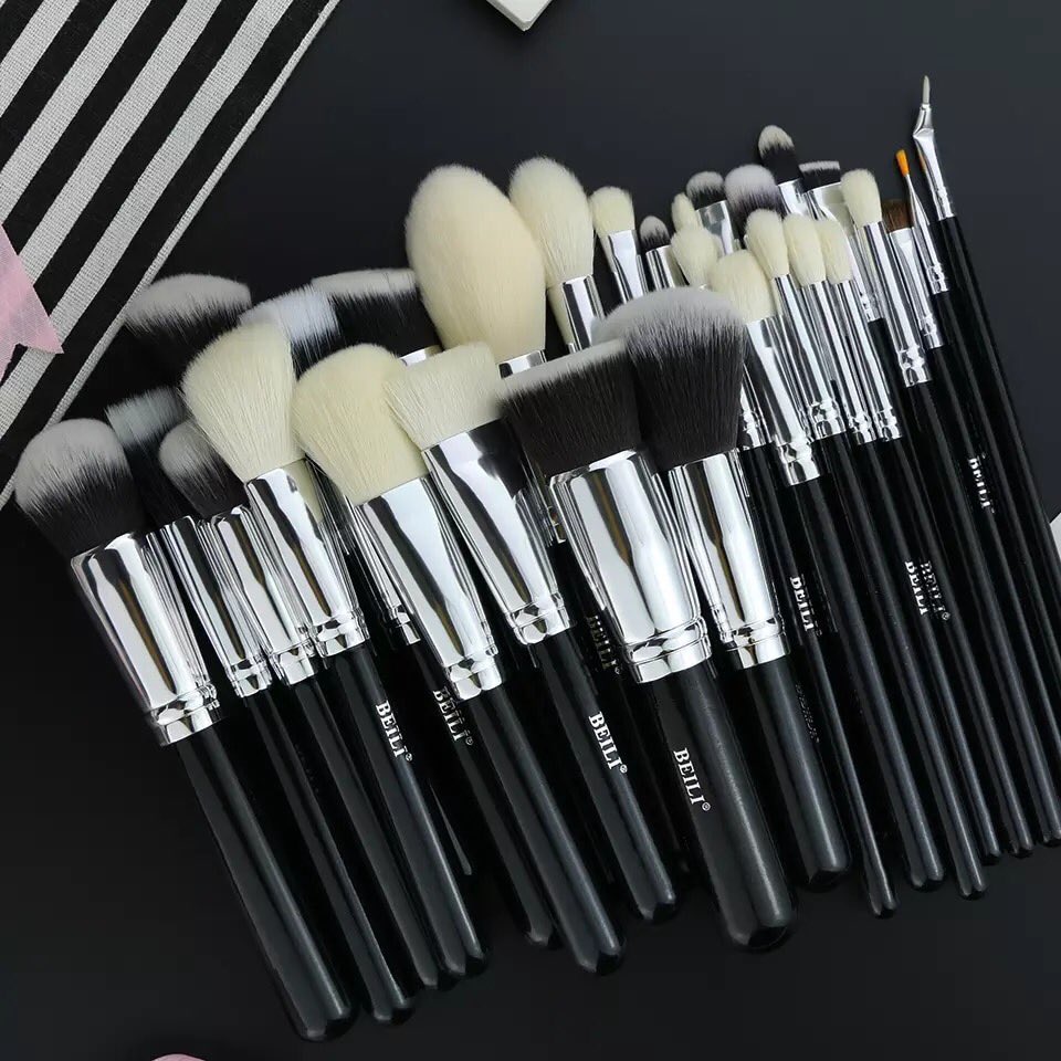 My favourite super cheap brushes are Beili Brushes on aliexpress. They have goat hair and synthetic brushes, like morphe and in my opinion they’re exact dupes! My favourite eyeshadow blending brushes are $2 and you can get a set of 30 for $30link: https://s.click.aliexpress.com/e/6VHnCay 