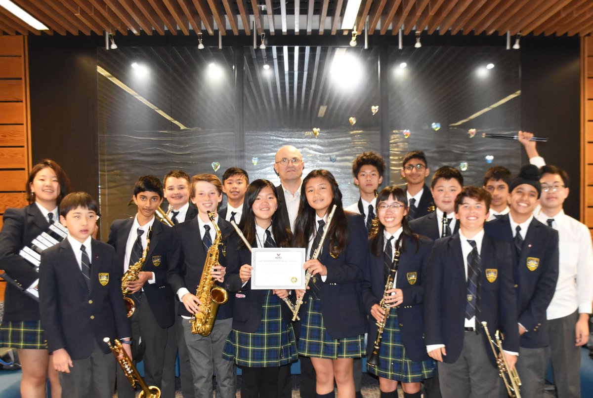 SouthpointeA's tweet photo. Our Grade 6/7 band has bagged a gold at the Kiwanis International Music Festival. A gold standard signifies that an ensemble has received excellence in all facets for its performance. Congratulations Titans! https://t.co/IGdm7DB6CO