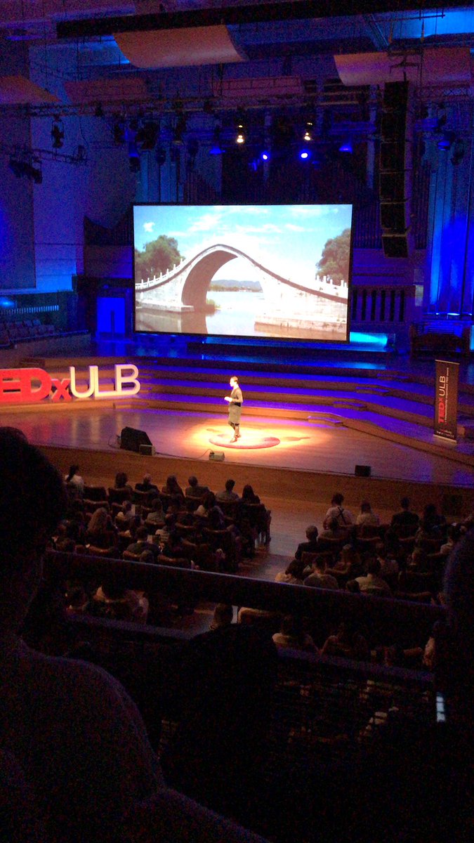 GraphyStories's tweet photo. @TEDxULB  Data &amp; Stories https://t.co/Sk3xYnfxIP