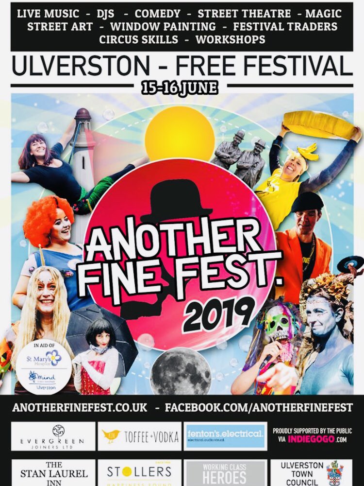 Heeeeeeeeeeeeeeere's the poster! 100s of these beauties arriving this week if anyone wants to take a couple to put up or if any shops are up for having one :D We love em!! Cheers Craig George Troth for your work with me on these. This boy is a mint designer!
DC x