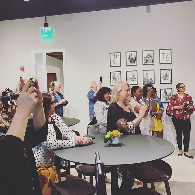 lifestylist's tweet photo. So happy to have the #modenus #designhounds and my wonderful friend #tonisabatinostyle experience the #sksnapaedc that I was so honored to be part of. #sksappliances #lifestylist #lifestylistlist #truetofood https://t.co/HdXo3wyBEX https://t.co/lyRMlU8Rby