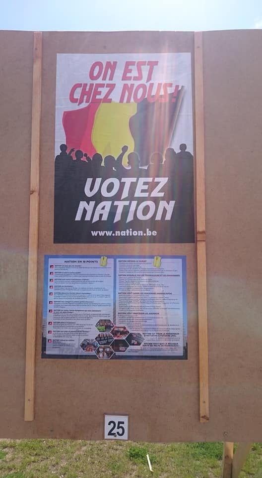 nation_tweet's tweet photo. Collage dans la région de #Tournai. #VotezNation ! #26mai2019 #Belgique https://t.co/XhOiT6JKyP