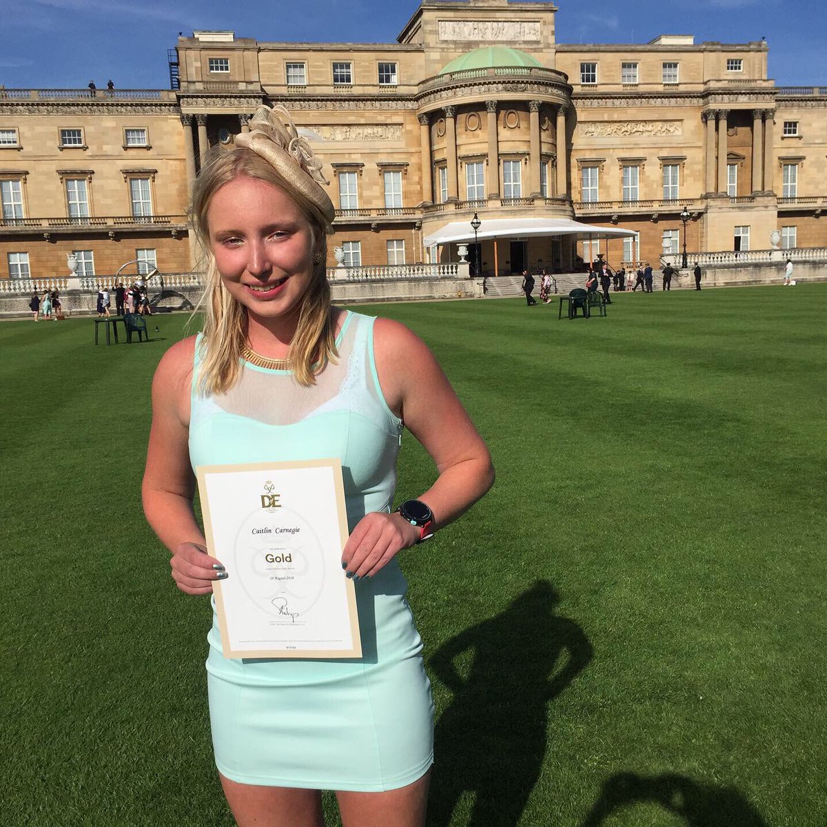 vicstrawbs's tweet photo. Ex Sexey’s student Caitlin Carnegie collecting her Gold Duke of Edinburgh yesterday at Buckingham Palace. All 3 awards completed @SexeysSchool #dofe https://t.co/0Dpm1UwTOg