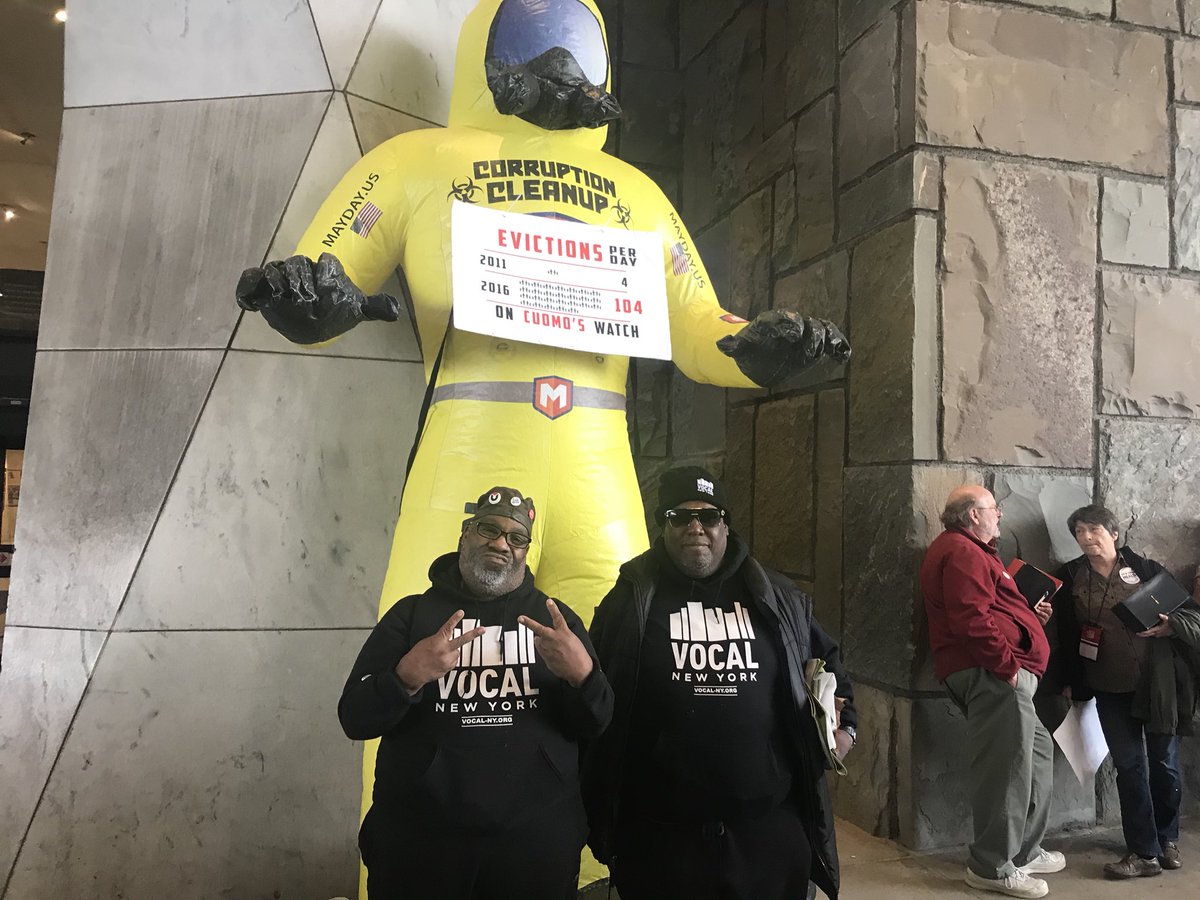 CleanupCarl's tweet photo. You know @VOCALNewYork can’t be stopped!! We need #universalrentcontrol now! You listening @CarlHeastie and @NYGovCuomo?? https://t.co/278HlnPMJX