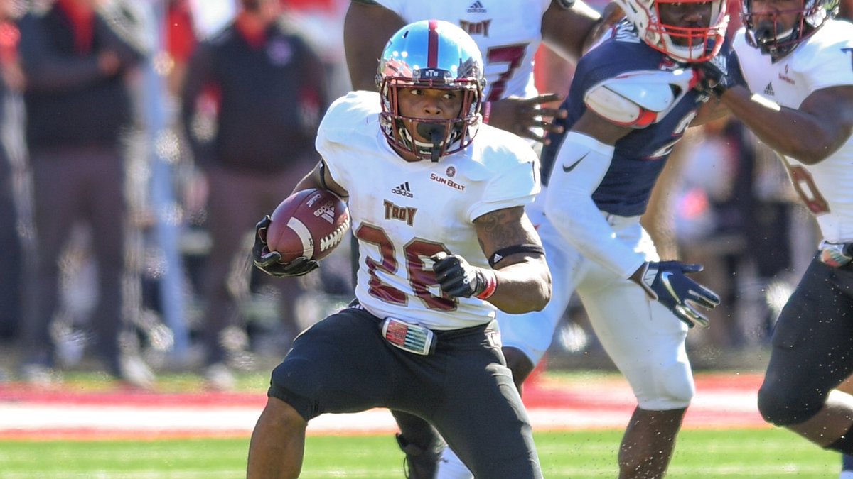 NFLDraft_2020's tweet image. 2020 NFL Top Seniors: RB
20 Gerold Bright UTAH STATE
19 Darius Bradwell TULANE
18 BJ Smith TROY
17 Brian Herrien GEORGIA