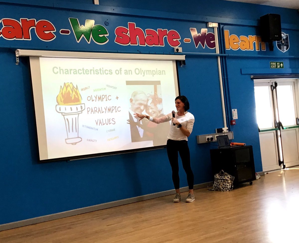 NewRowPS's tweet photo. How lucky were we to have Irish Olympic athlete @Breege26 visit to launch Irish Olympics Primary Schools’ Programme Dare to Believe 
What an inspiration!
Thanks so much to you and @RunRoRun for making the journey to Derry
Definitely #bestrunners 🏃‍♀️🏃🏻‍♀️
#inspiring 💙
@irishathletics https://t.co/NkTpAVe82q