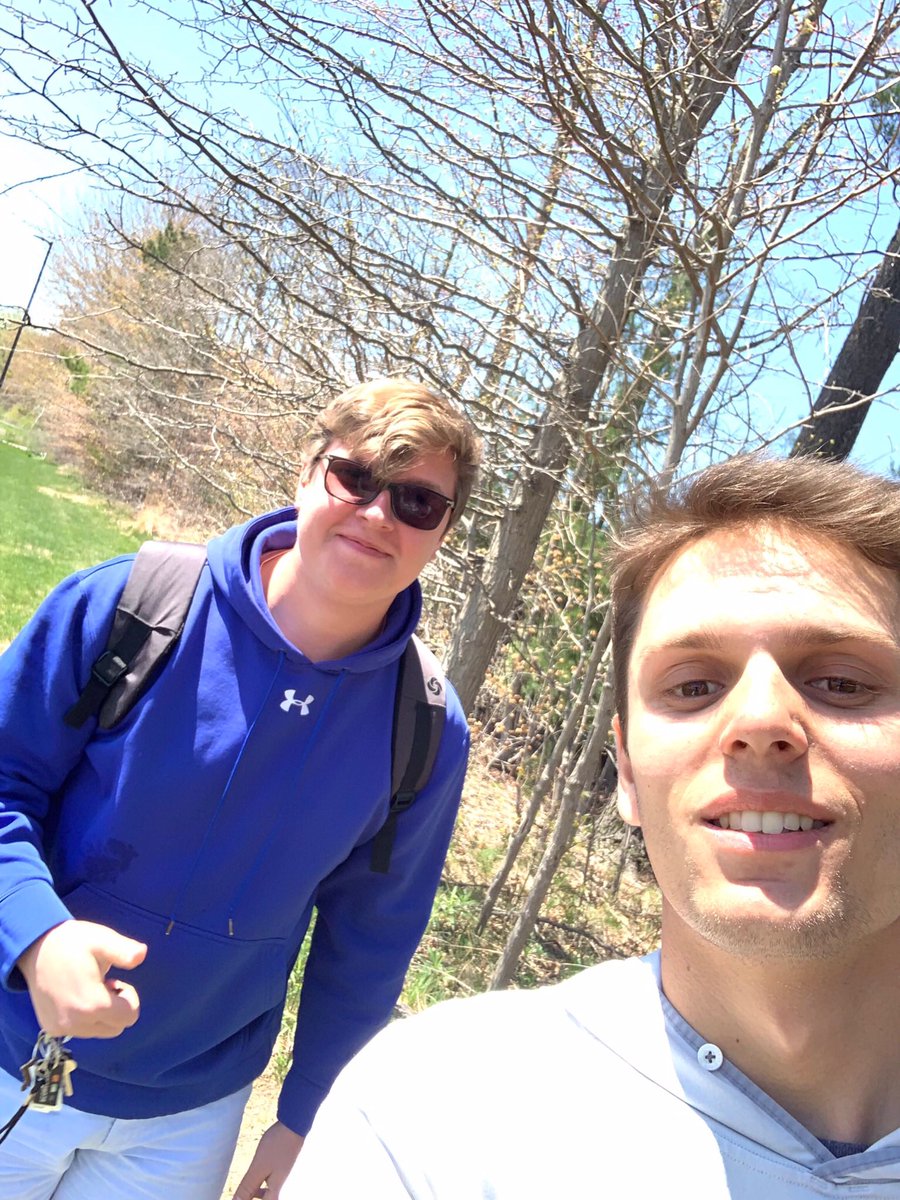 slhsss19's tweet photo. Nick takes out juicy brot https://t.co/XR8Nt4QPVB
