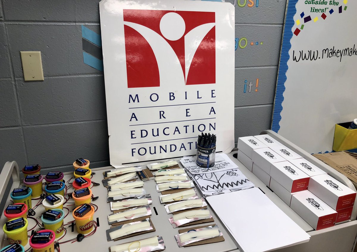 MrsCarterSTEM's tweet photo. Getting ready for @makeymakey Train the Trainer WS! Ready for an awesome day of inventing, collaborating, and making!๐ก๐ ๐ค@FondeElementary @MaefStem @MrsWebb_Fonde #STEM #fondefablab https://t.co/4jKuQo9t32