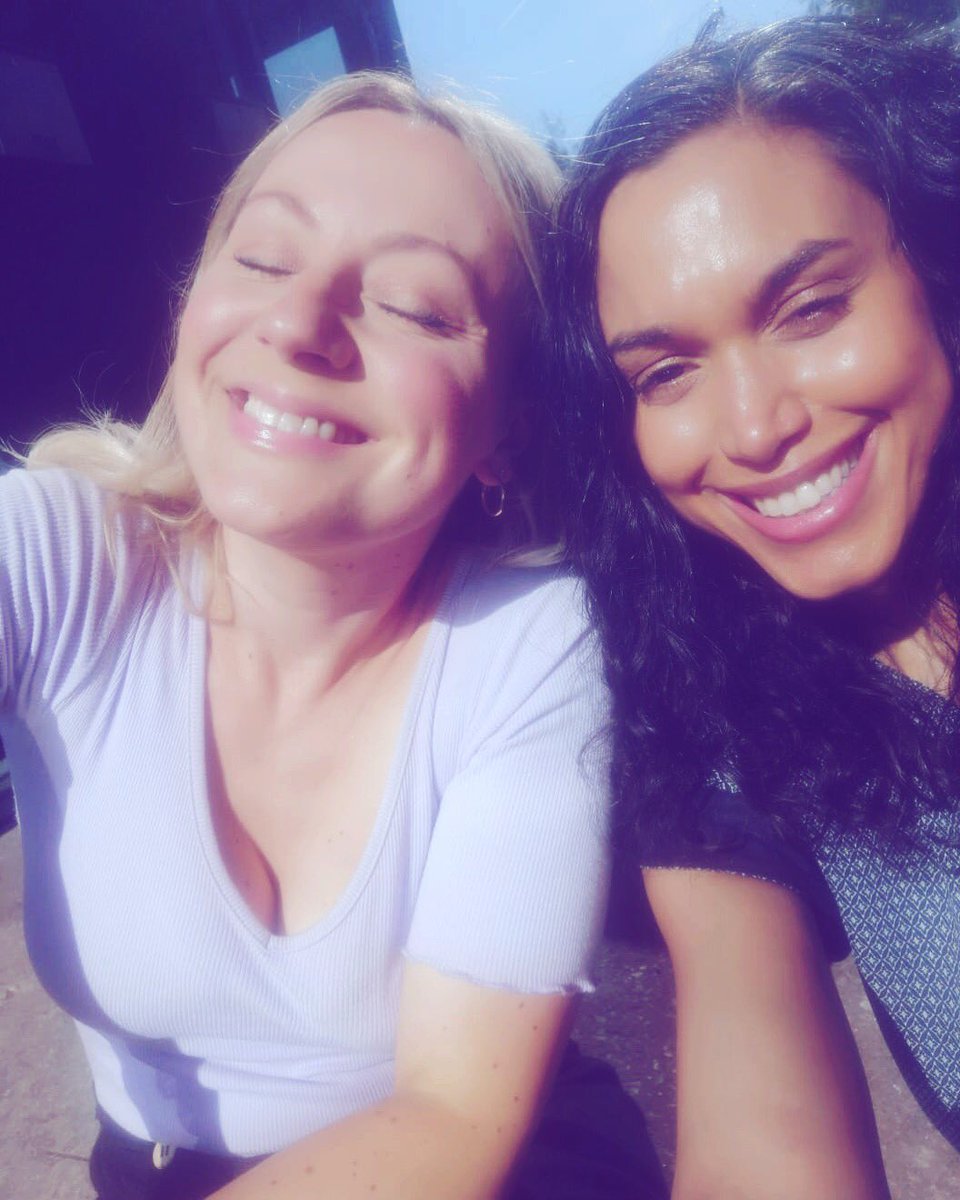 LalaLittlewood's tweet photo. Catch ups in the sunshine with @Mar_telleE waiting to audition just got a whole lot sweeter!! #jbfam #actorslife #actors https://t.co/yOorovOD1d