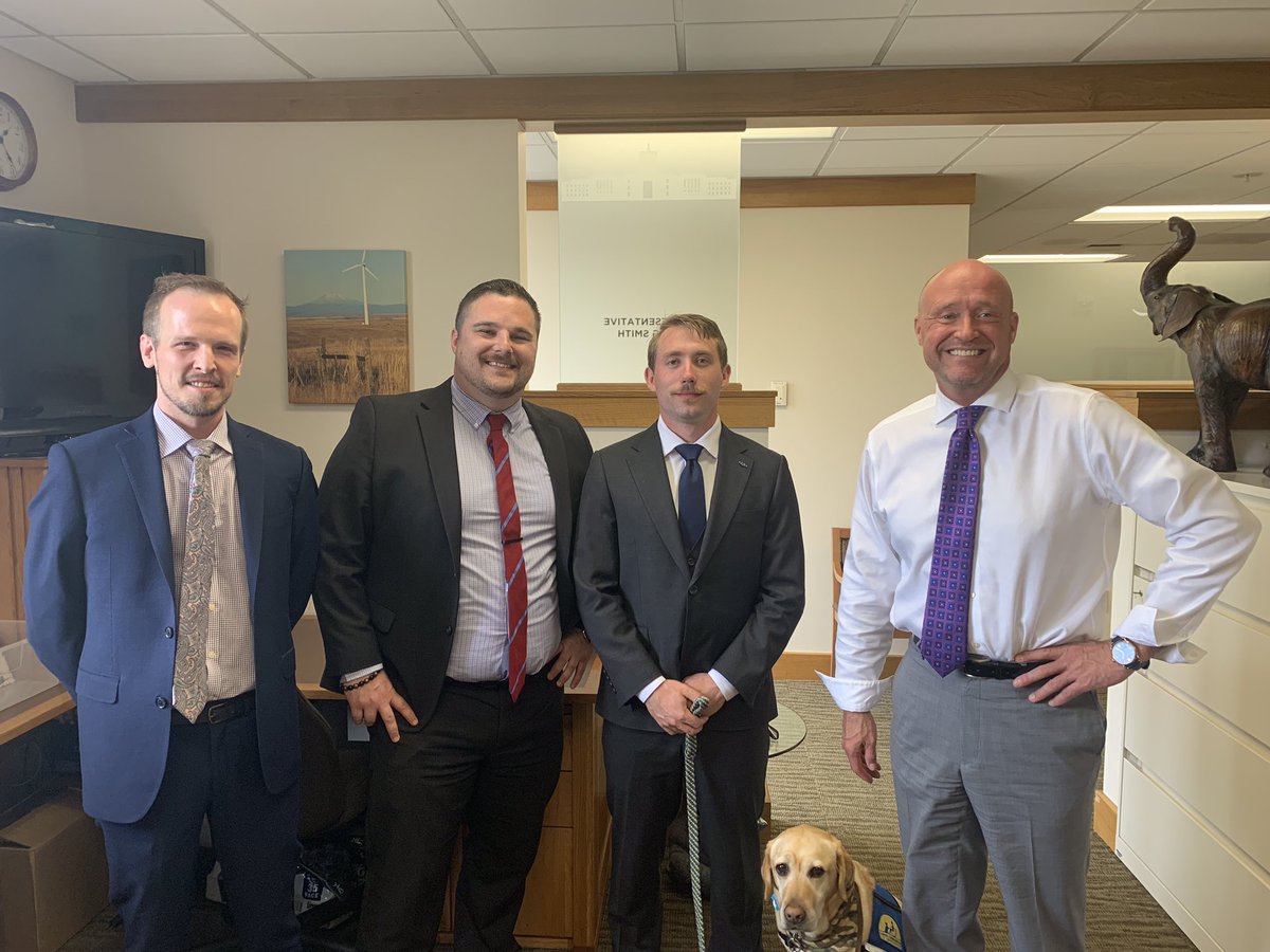 GIBillRights's tweet image. Our State Policy Manager @Ramond03 is in Salem OR today with #studentvets from across the state to advocate for a bill that will close the 90/10 loophole in the state of OR. #VetsEdSuccess