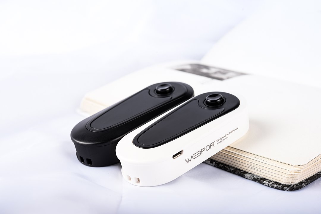What that two little holes at the bottom of CLICK can be used for? Well, you can attach a piece of lanyard to your CLICK and take it more easily and conveniently!
.
.
#weepor #click #vaporizer #vape #vapelife #vapeon #vapepen #carts #vapenation