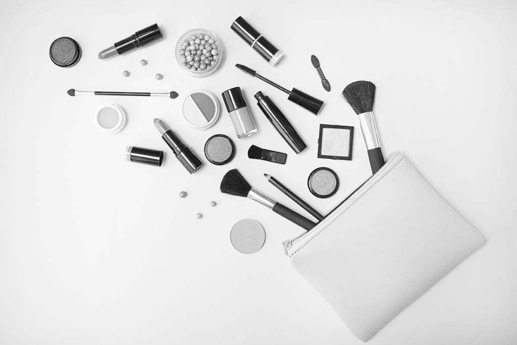 We’re proud to support @revlon's transformation as this iconic brand continues to disrupt the beauty industry.
Search led by Oliver Poor supported by Nicole Bariscillo.
Press Release: buff.ly/2E9XbHB
#HighImpactHiring #ConsumerGoods #Cosmetics