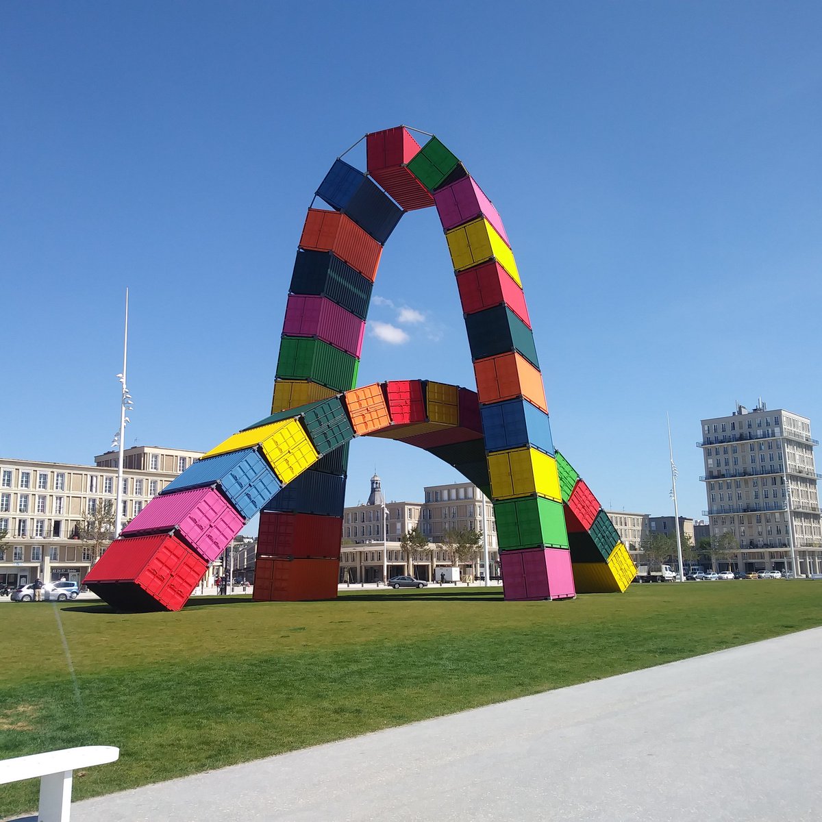 Teresamf3's tweet photo. Segundo dia de movilidad. Clases  y un poco de turismo en Le Havre @CPROviedo @EUErasmusPlus @sepiegob #consorciocproviedo #ErasmusPlusES https://t.co/CFuNuDtABM