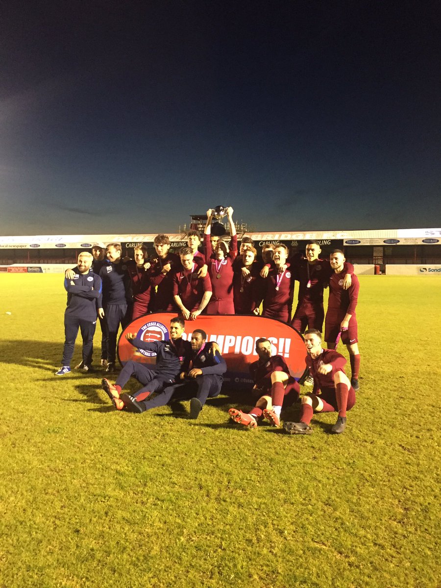 Congratulations @ChigwellFCmens 🏆