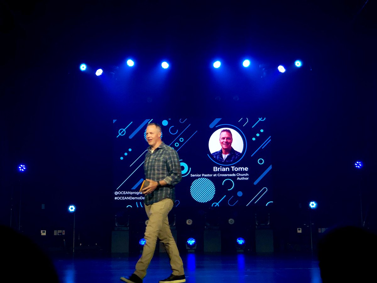 StartupCincy's tweet image. #StartupCincy regulars will know @crdschurch’s @BrianTome well. He’s an entrepreneur, a leader and here today to intro keynote speaker @MyersCalev! #OCEANDemoDay