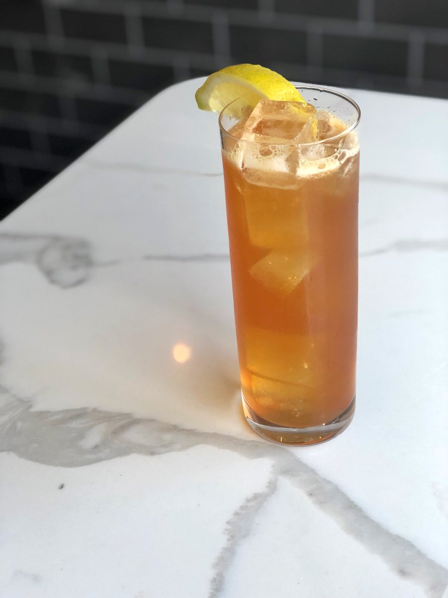 theheritagefp's tweet photo. #tuesdayandtonic - Hank’s Recording Empire #Vodka, Averna #Amaro, Mint Syrup, Lemon &amp; Tonic!
-
Available during #happyhour from 5pm-7pm as well!
-
#theheritagefp #somethingandtonic #happyhour https://t.co/moPSHisK9F