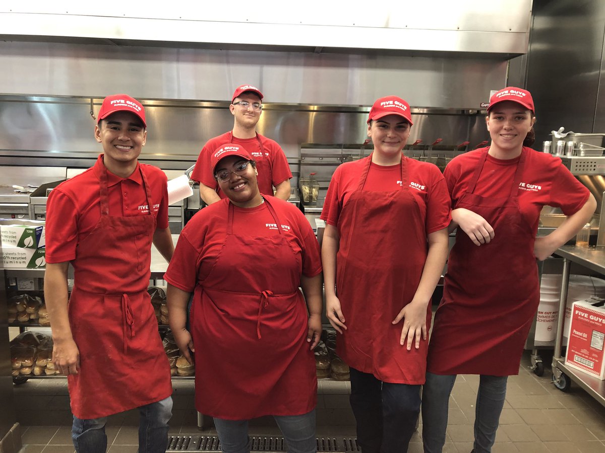FiveGuysCFL's tweet photo. Palm Bay is ready for a great spirit night with Heritage High School Orchestra! Come in for dinner and support your local community! #FiveGuysSpiritNight https://t.co/gkby40SsKT