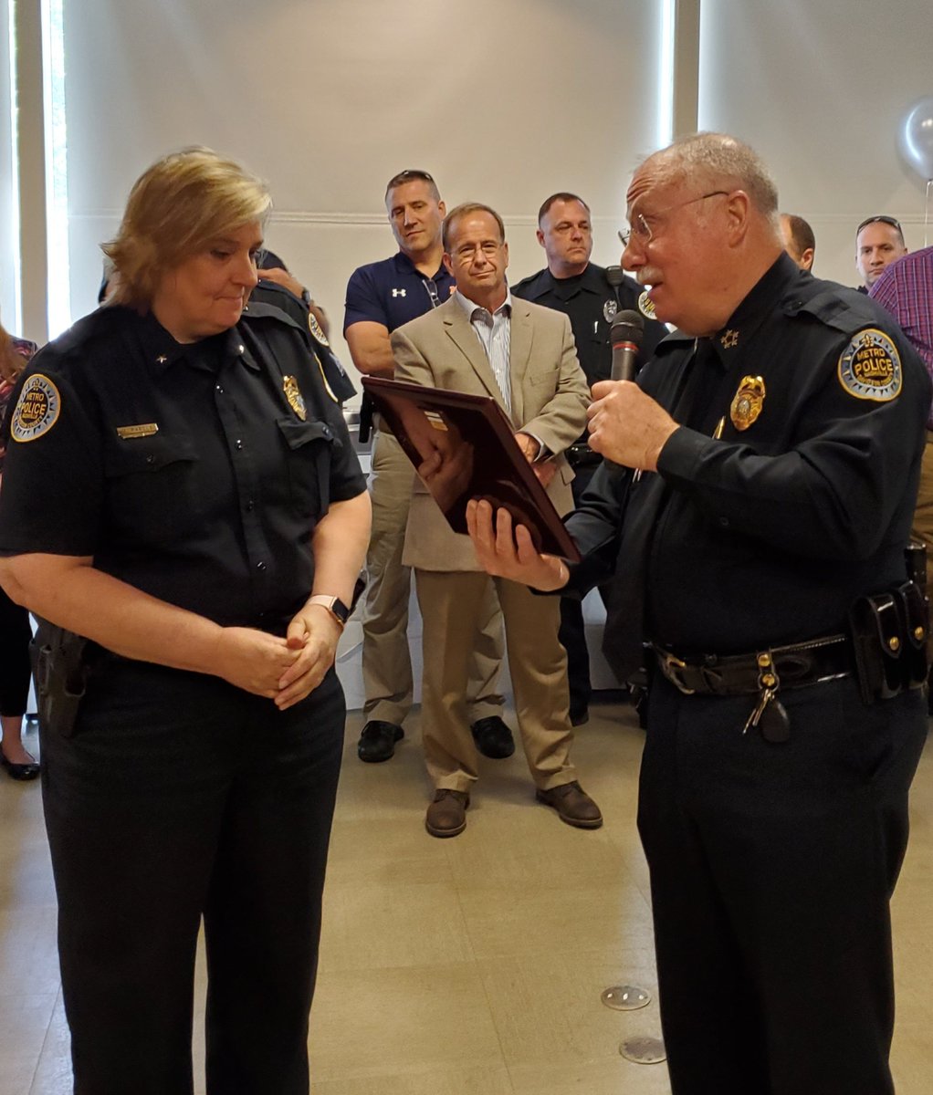 MNPDNashville's tweet photo. Chief Anderson today expressed his gratitude to retiring West Precinct Commander Marlene Pardue for her 30 years of service to Nashville's families.  Commander Pardue has led the West Precinct for the past 7 years. https://t.co/Xlk0xoZqn7