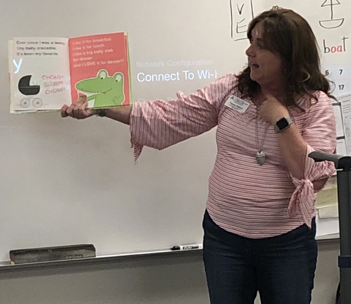 MrsTAllen1's tweet photo. Thanks Mrs. Waters from the U of A for teaches us about watermelons and for reading a fun story.  #BelieveinBulldogs #UofAYuma https://t.co/3nwUEUU56q