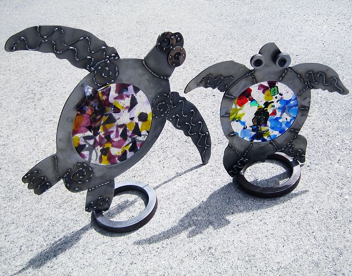 These #Steel and #FusedGlass turtles by #WakingBearStudio​ are loving this gorgeous weather!

#EclipseAb #shopILM #artgallery #fineartcraft #oneofakind #eclectic  #unique #shopsmall #turtles #coastalart #beachstyle #wrightsvillebeach #Figure8island #carolinabeach #beachhouseart