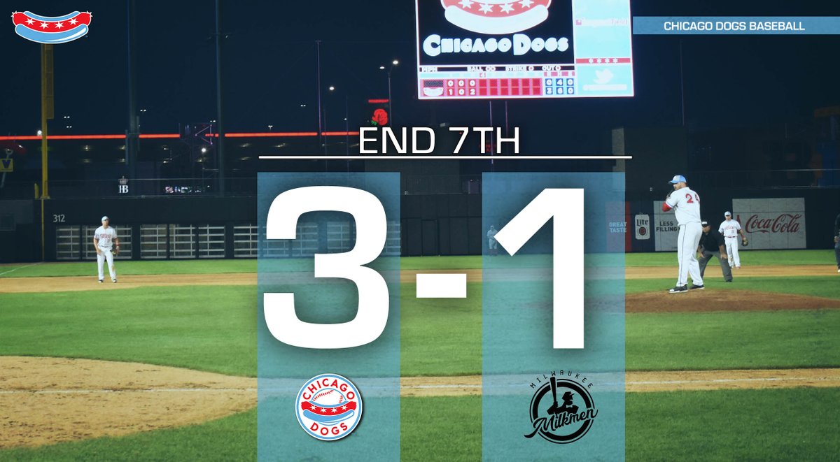 TheChicagoDogs's tweet image. We're headed to the eighth 👍

#TakeABite | #SpringDogs