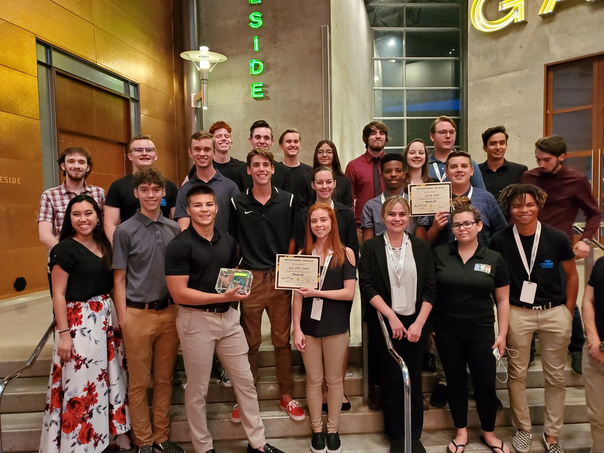 DarrellKidd_1's tweet photo. Congratulations to the #PeoriaMET students who compete @seedspot semi finals. And thank you to the #PeoriaMET alumni who mentored them.  That is a while lot of talent that is going to change the world. https://t.co/hLgrA4VLyR