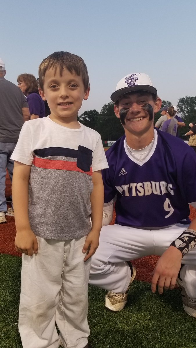 davewiemers's tweet image. Proud of the baseball Dragons...especially these Seniors and @Bdub_09 who finally get their shot at 5A State Tournament @PittHSBaseball