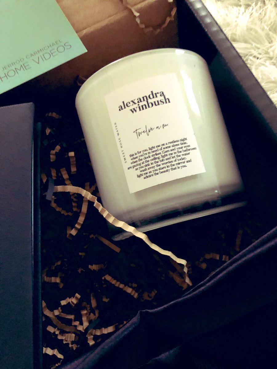 africamiranda's tweet photo. thank you @hbo for this lovely care package to celebrate #HomeVideosHBO! a satin pillowcase, @lightsipplay candle, and a fancy pen to write in my new journal ✨🙌🏾 https://t.co/THDsDR3qKO