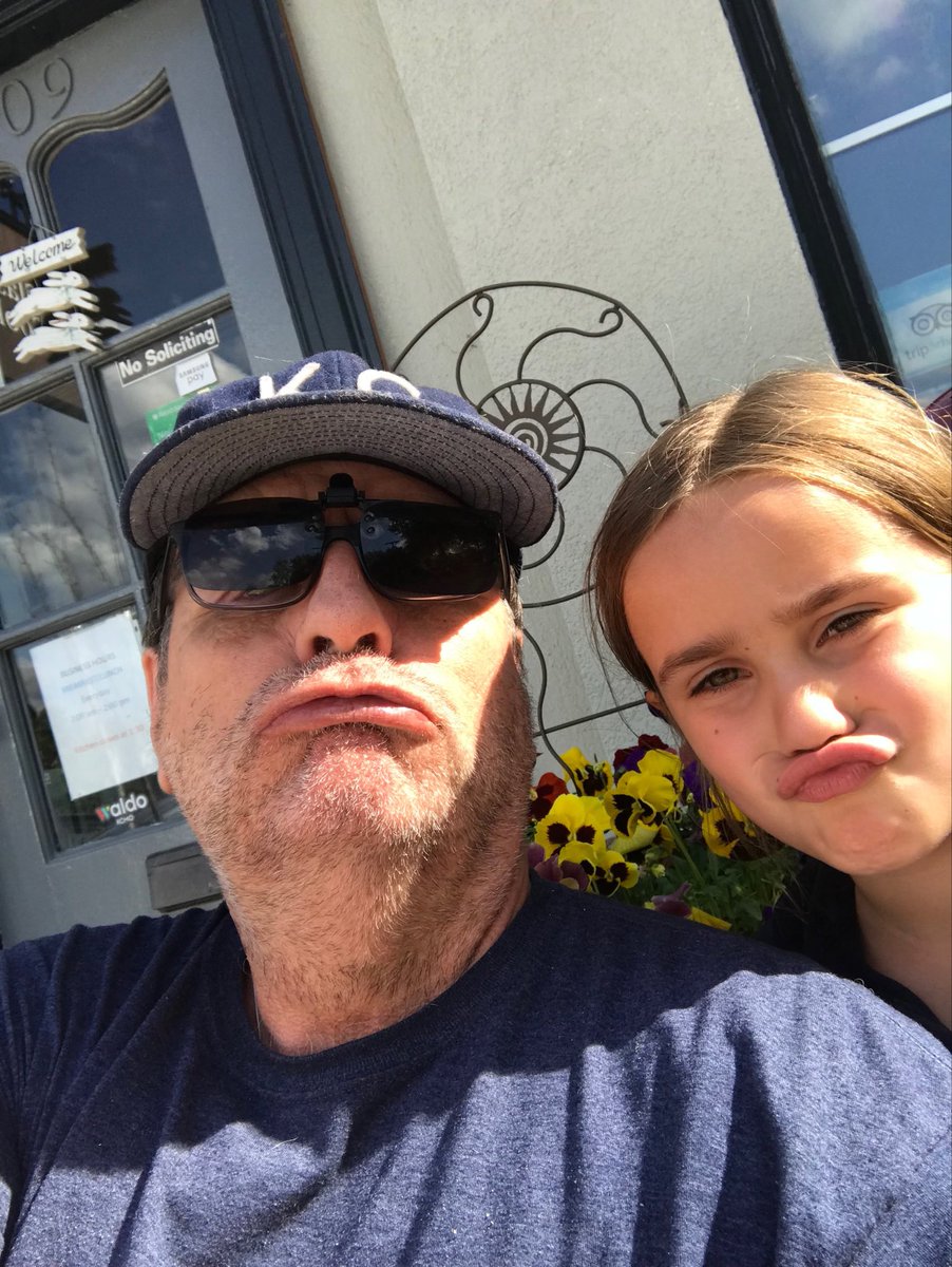crawkan's tweet photo. Fun times with Vivian ! https://t.co/LnYDPshyzu