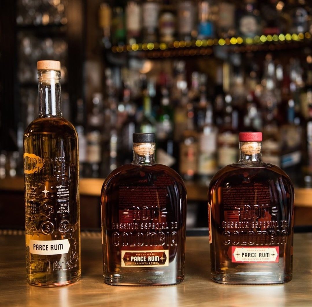 Hoy probé el ron ganador del nombre 'El Mejor Ron del Mundo' éste nombre se lo ganó en el Mundial de Destilados en San Francisco (USA).

Es un Ron Colombiano creado para ser exportado, es super rico y 100% añejo, ¿qué cómo se llama?, Pues <a href="/ParceRum/">Parce Rum</a>
