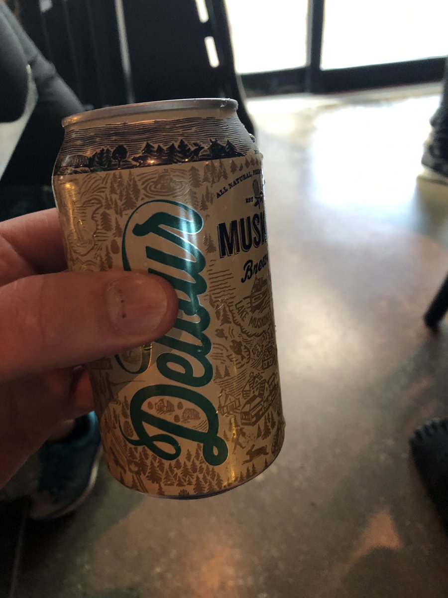 TobiasCode's tweet image. First @RunTOBeer #VentureOfTheBeatenPath for the year. Once again sponsored by @MuskokaBrewery. 🏃🏻‍♂️🍺