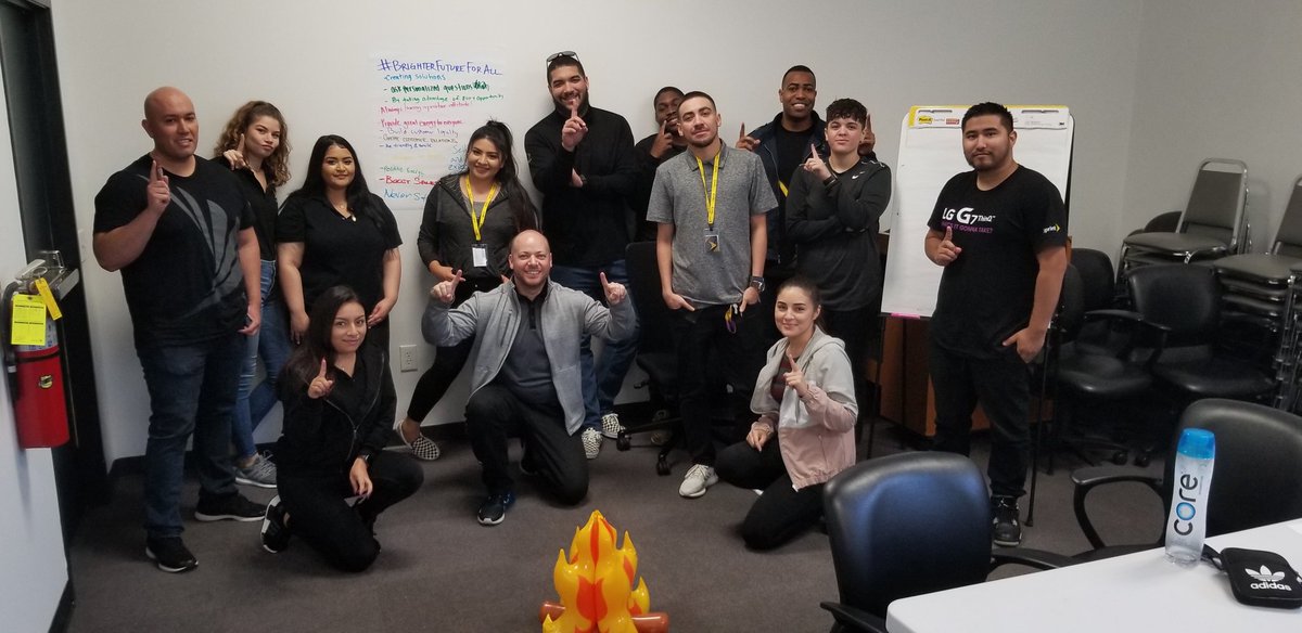 Another fresh #STC class underway in Los Angeles. I can already tell this group is full of future top performers. Excited to work with them over the next 3 weeks! #BrighterFutureForAll #SprintFam #GreatPlaceToWork