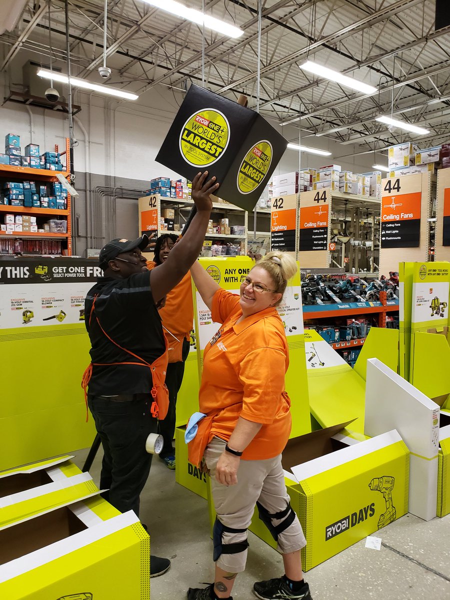 KPepkowski's tweet photo. Partnership allows this to happen!! Thank you Garry, Karen, Darnelle. #teamworkmakesthedreamwork #218rocks! #RyobiDays https://t.co/AGciMirv6j