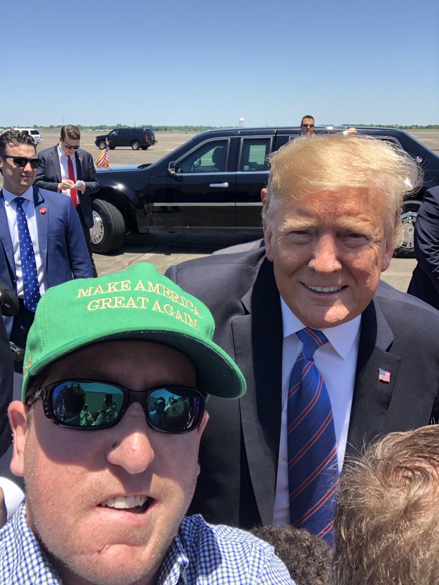 Thank you <a href="/realDonaldTrump/">Donald J. Trump</a> for taking the time to talk and take a picture. This was a huge high for me while I’m battling cancer. Truly an amazing man and President. #Trump2020