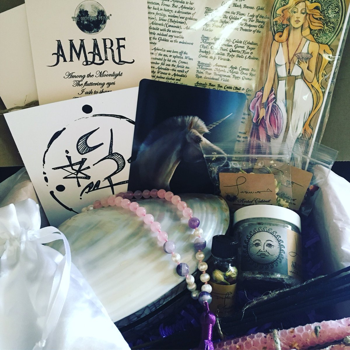 Takodah's tweet image. #MagicMail ✨ A Magical Surprise From @thewitchesmoon.. The Adorned Goddess Themed Box..    I Can’t Wait To Use These Tools.. Thank You All @thewitchesmoon For What You Do 💖✨ #TheWitchesMoon #Magic #Magick #lifequote #positivequotes #quotestoliveby #quotesoftheday  #witchcraft