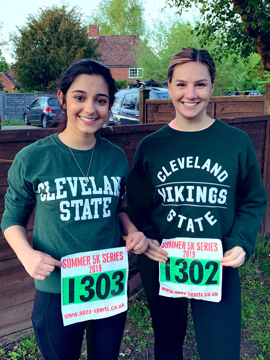 CSU_Biz's tweet photo. Kara and Toni were lucky enough to run a 5k with our partnering professor from Buckinghamshire University while testing their client’s Safety Skin reflective spread! 
#csustudyabroad #londonstudyabroad https://t.co/6lTUhxUZeb