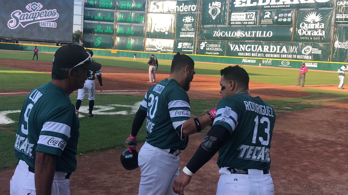 AnguloSpors's tweet photo. #LaLigaMeEmociona Inicia el primero de la serie en #León, ¿Podrá @OficialSarapero repetirle la dosis a @NacimosBravos? Es el estreno de Félix Doubront en la loma por la #NaveVerde #Saltillo @LigaMexBeis #Monclova #Torreon https://t.co/220J2Ghnsd