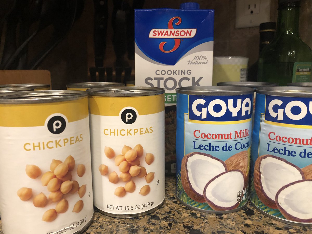 jimhale203's tweet photo. Went shopping for Thursday’s distribution lunch party #htgrowl #chefjim #viralveggiedish https://t.co/ybwF62uVJc