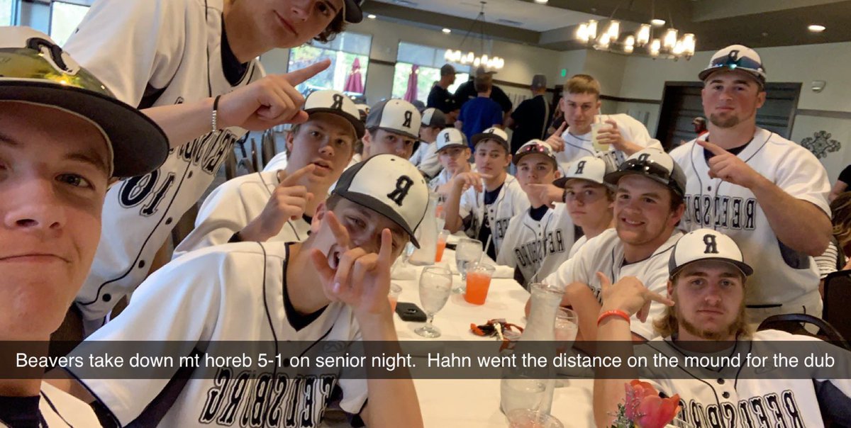 BurgBall19's tweet photo. Beavers win 5-1 on Senior Night  #wisbb @WIBallCentral https://t.co/jwrQ27alS3