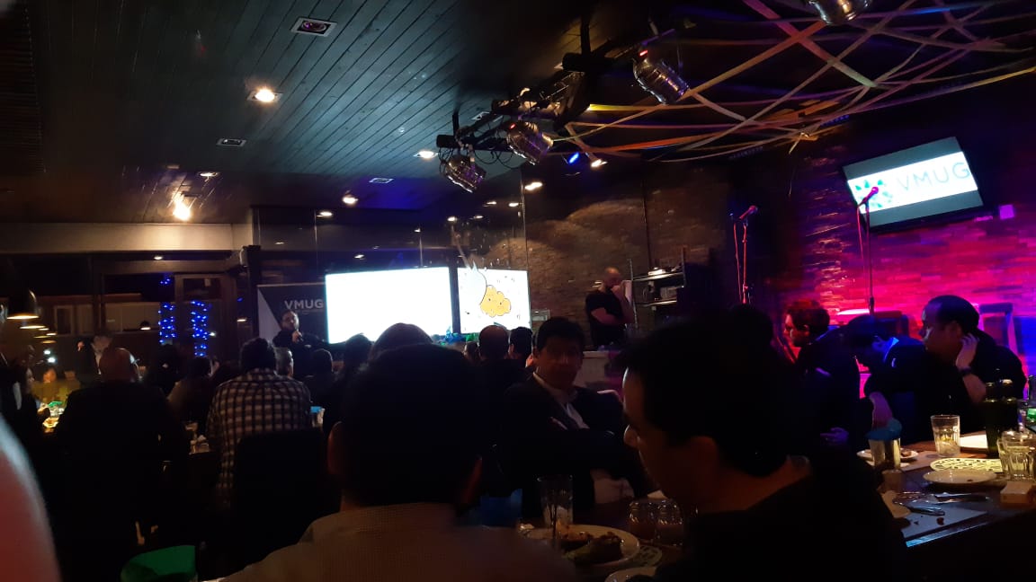 vmugchile's tweet photo. Gracias a @oliveirac_caio y @alvaro_faundezm Excelente convocatoria #vmugchile #VMWonAWS #Vmware @MyVMUG @VMware @vmwarecloud @vmware_latam https://t.co/jRVeknMMCr