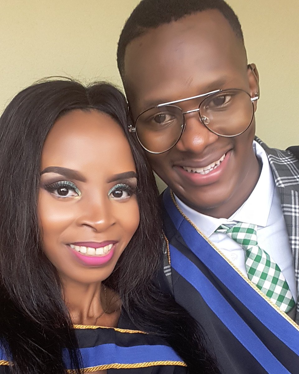 SneguguwaseMbo's tweet image. 🎓🎓🎓proud moments
💚
#dutgrad19