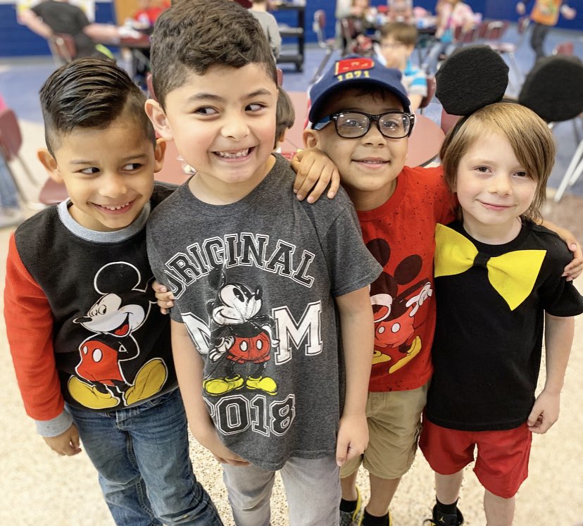 giantsnutrition's tweet photo. Laughter is timeless, imagination has no age, and dreams are forever.
โข
What a fun day in our own little โDisneylandโ at Maplewood Elementary School!
#ManagersChoice #NSLP #ThemeLunch #Disney #WeAreWayne #GiantsNutrition https://t.co/WfqMcbkpbR